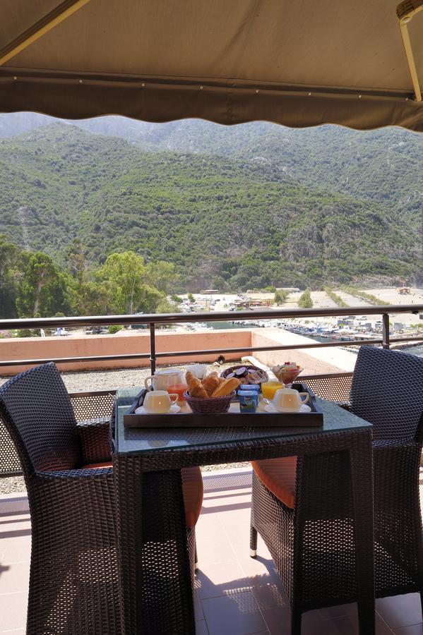 Hotel & Restaurant Le Belvedere Porto  المظهر الخارجي الصورة